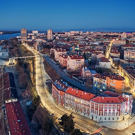 Old Town City Center Apartment Ruse Exteriör bild