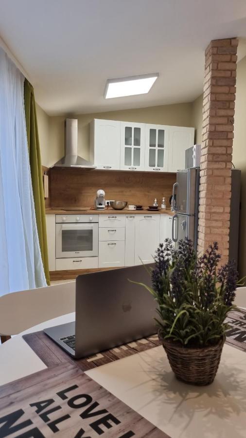 Old Town City Center Apartment Ruse Exteriör bild